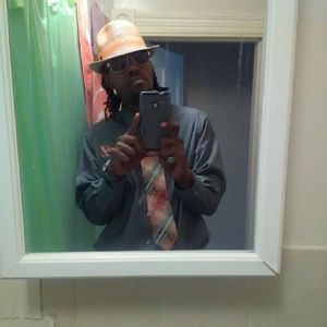 Meet your Posher, Dewayne