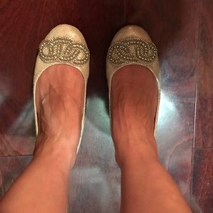 Antonio Melani Flats