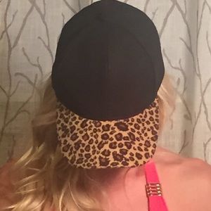 Black and leapord hat