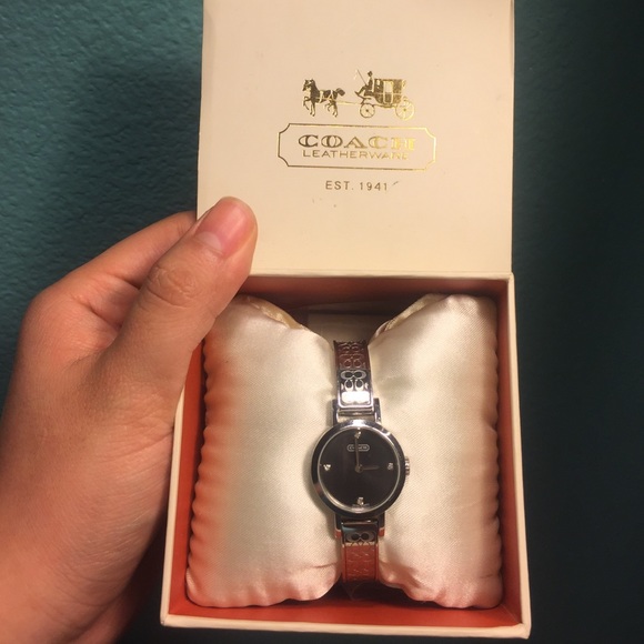 Coach watch - Picture 2 of 3