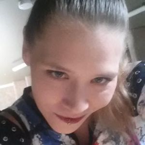 Meet your Posher, Dakota