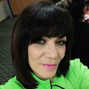 Meet your Posher, Velia