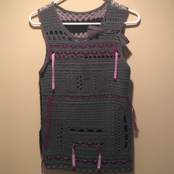 Party top. - Picture 2 of 4