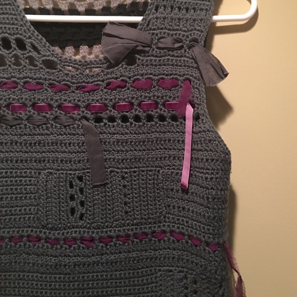 Party top. - Picture 3 of 4