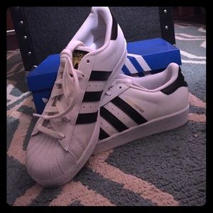 Adidas Superstar Sneakers