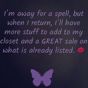 Posher Away on Vacay 💋