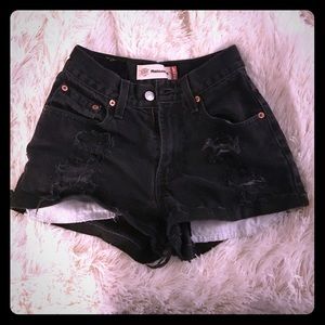 Levi Black 550 Relaxed Fit Shorts NWOT *RESERVED*