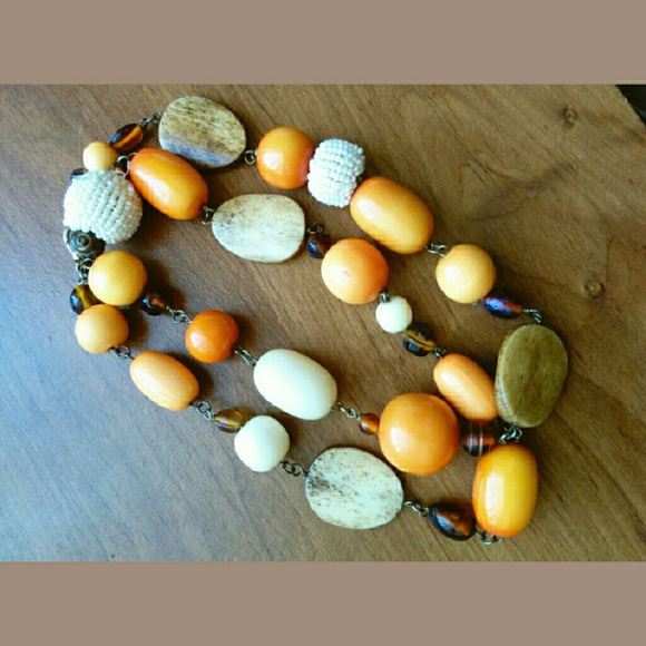 Boutique Jewelry - Boutique Island Style Wooden & Beaded Necklace