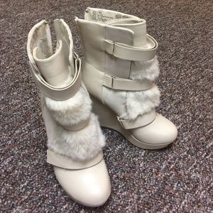 Juicy Couture Calf-High Boots; Size 5