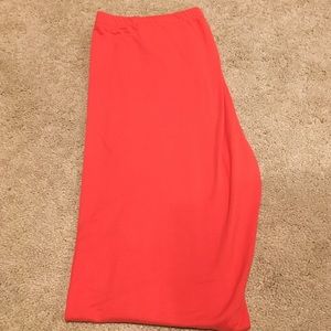 LuLaRoe Coral Tall and Curvy Legging