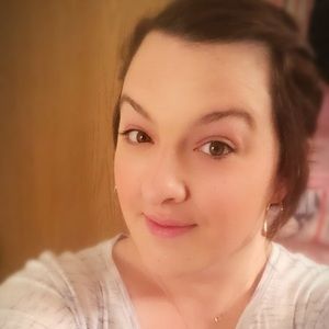 Meet your Posher, Hailee