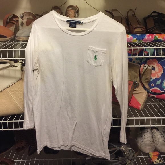 White, pocketed 3/4 length sleeve tee