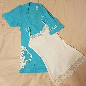 *price drop* ADPi Sorority Lion Deep V-neck Tee