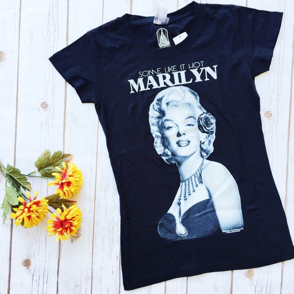 Rue21 Tops - Marilyn Monroe Graphic Tee