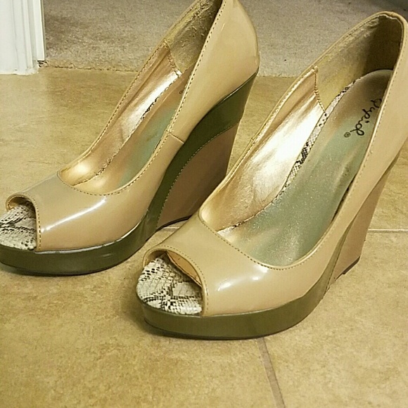 Ladies Wedge Heels
