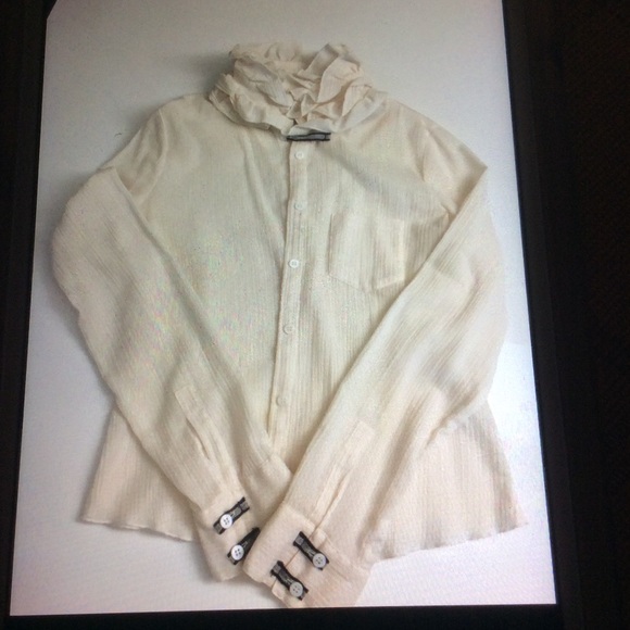 Detailed blouse