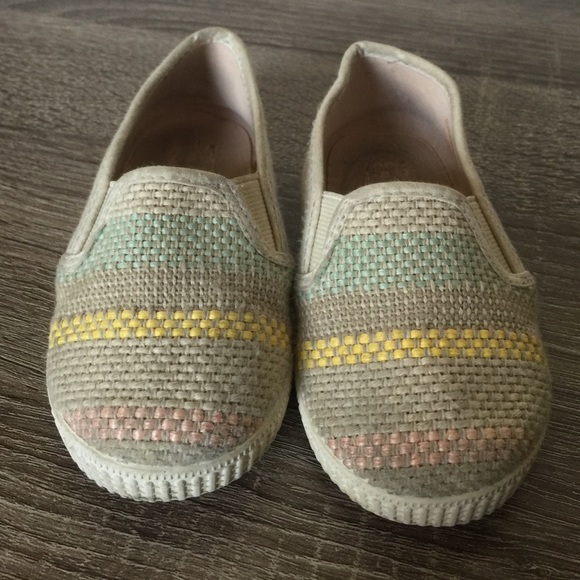 Zara baby girls slip on knit style loafers!