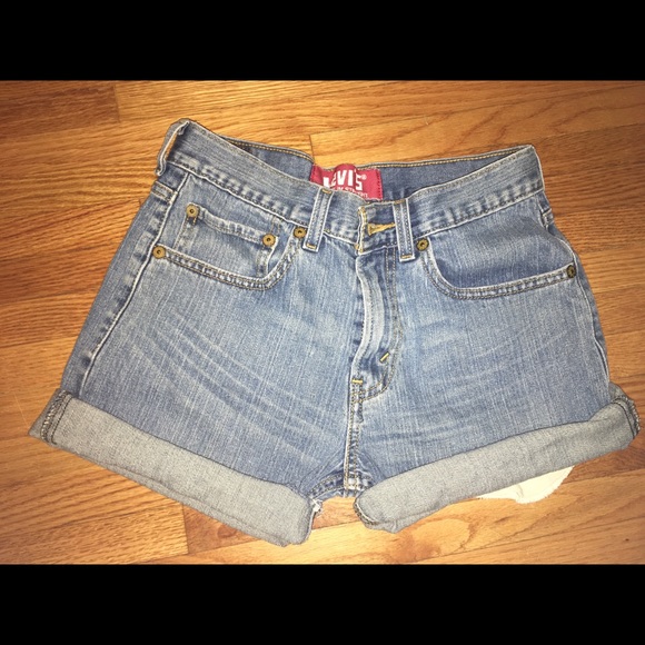 Levi jean shorts