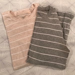 2 Gap long sleeve shirts