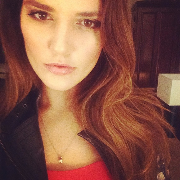 Meet your Posher, Jenna - Picture 2 of 2