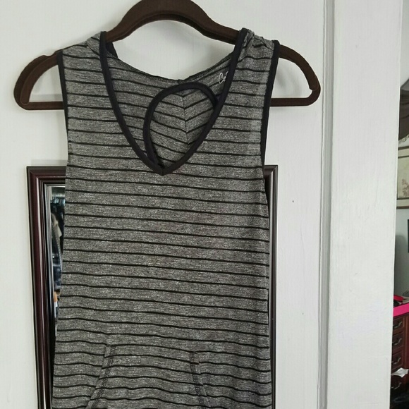womans grey hooded tank top