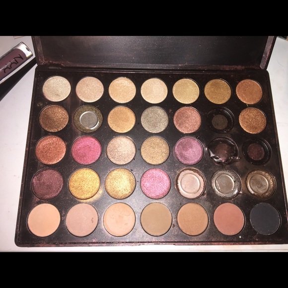 Morphe Fall into Frost Palette