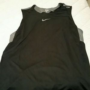 Nike men's dri-fit sleeveless shirt