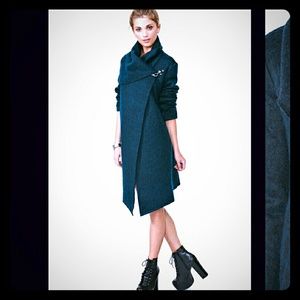 BB Dakota Christopher Coat in Evergreen - NWT!