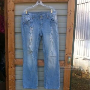 AMETHYST DESTRUCTED JEANS