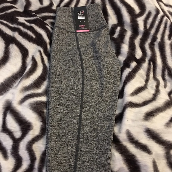 Victoria's Secret Active crops