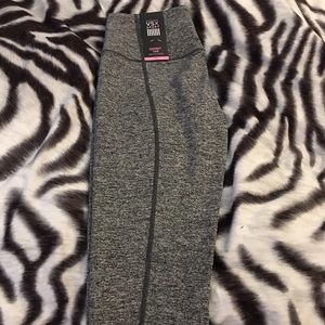 Victoria's Secret Active crops