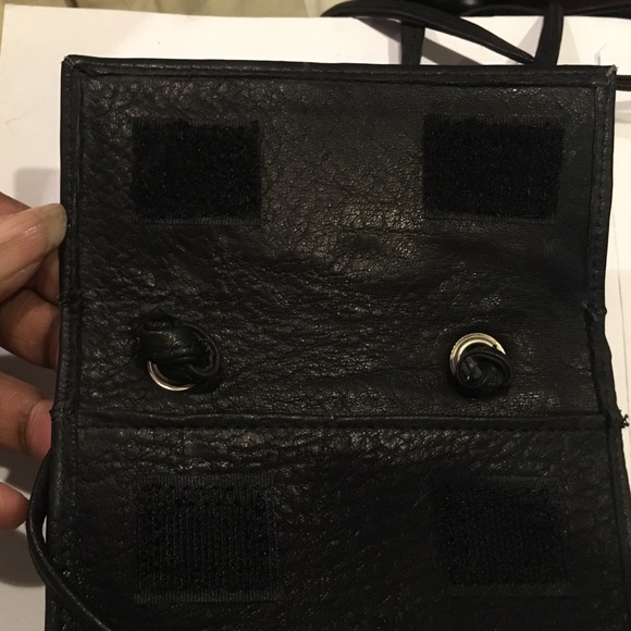 Authentic Canyon Outback Messenger Bag - Picture 4 of 4