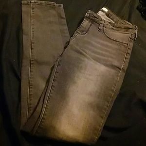Dark gray skinny jean/jegging