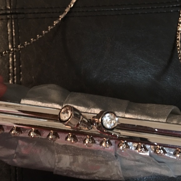 Purse - Picture 2 of 4