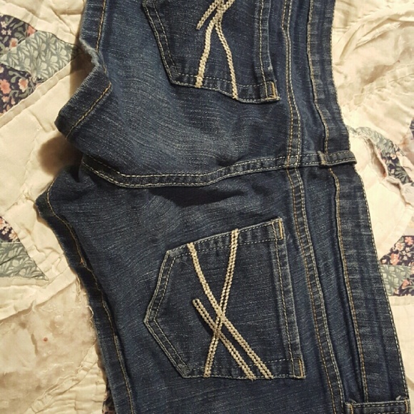 Aero shorts - Picture 2 of 2