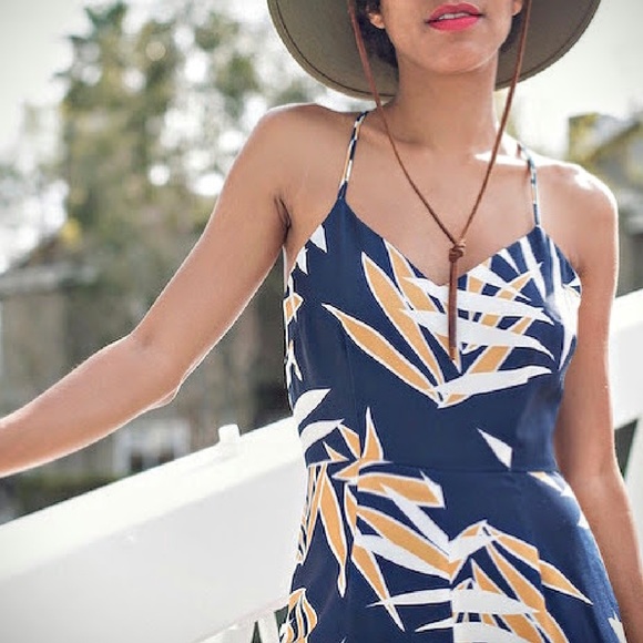 Finders Keepers Ritual Union Jumpsuit in navy leaf - Picture 3 of 7