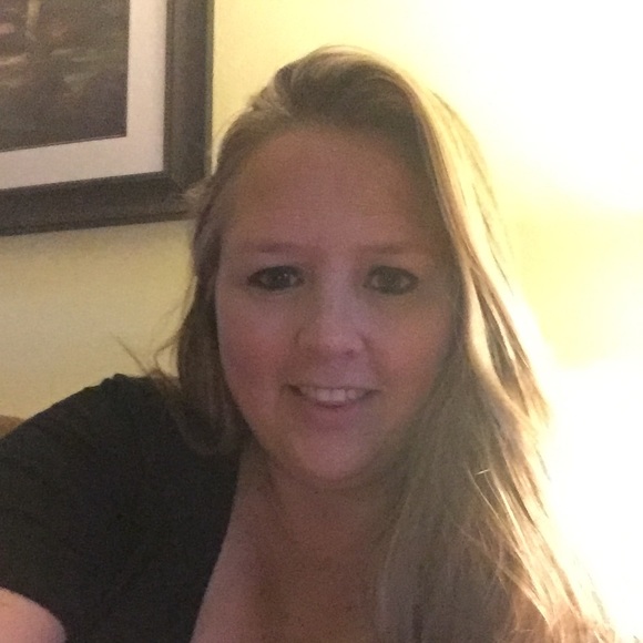 Meet your Posher, Valarie - Picture 1 of 1