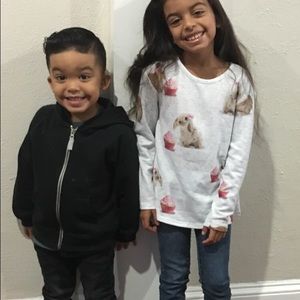 Meet your Posher, Iris