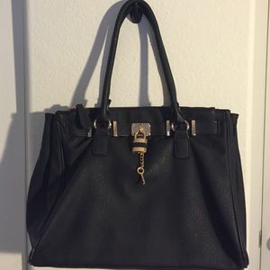 Black Aldo Handbag
