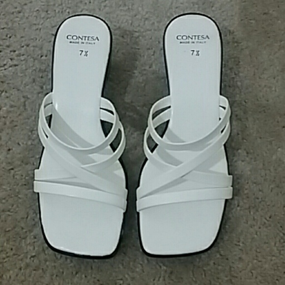 Contesa Sandals