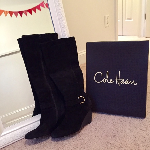 Cole Haan Shoes - 😎😎😎COLE HAAN BOOTS BLACK SEUDE VGUC 8😎😎😎NIKE
