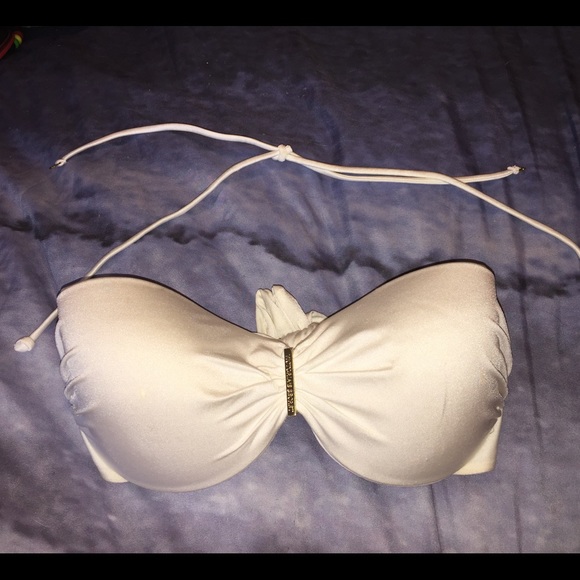 White new Victoria's Secret bikini top