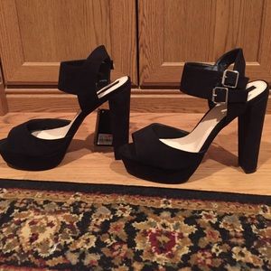 NWOT Black suede platform heels