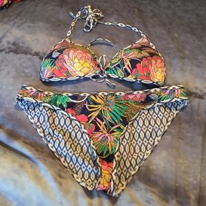 Tropical body glove bikini