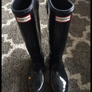 Hunter boots size 6 black