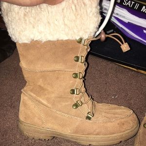 Comfortable stylish winter boots