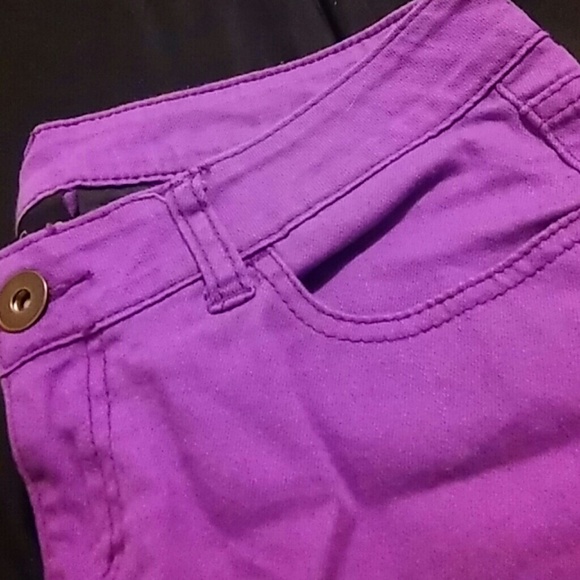 Magenta capri - Picture 3 of 3