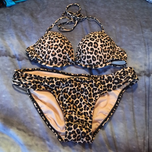 Leopard print bikini