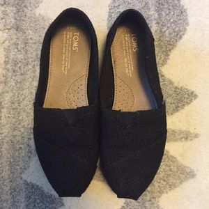 Tom's black burlap size 6.5 barely worn!