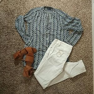 Gap all-over heart print top